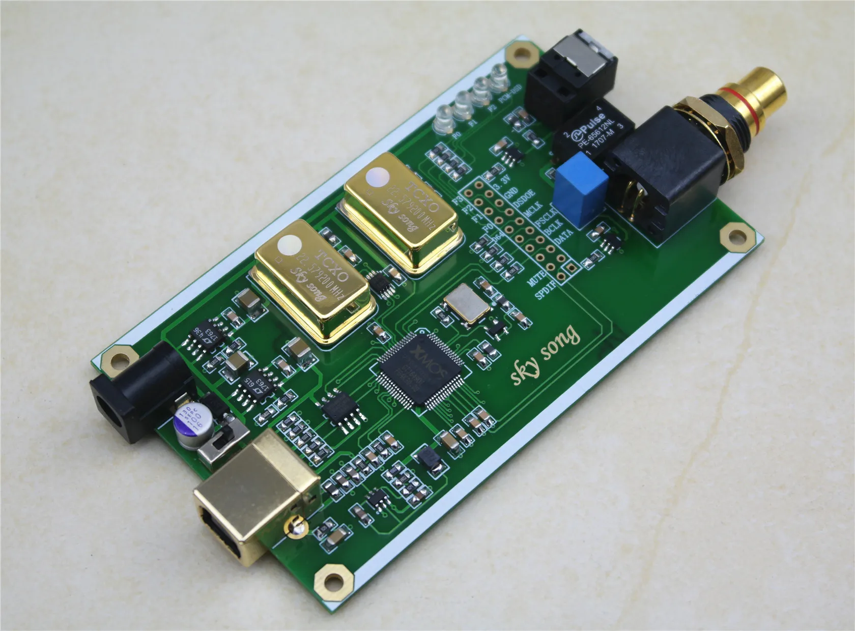 XMOS XU208 Asinchroninis USB Bendraašius Optinio Pluošto Produkcijos Skaitmeninė Sąsaja IIS DSD256 Spdif Dop64 1